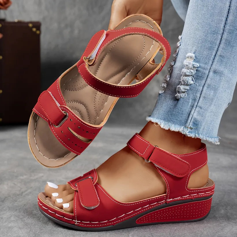 Annelie | Sandalen met Sleehak en Open Neus