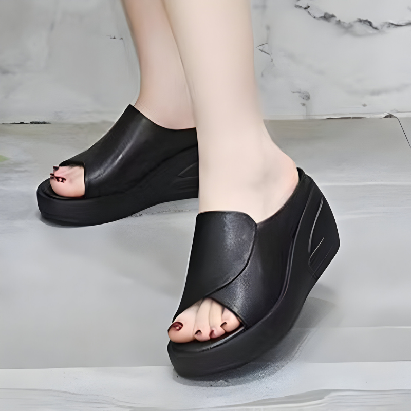 Xénia – minimalistisch elegante orthopedische sandaal