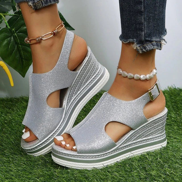 Margit – ontspannen metallic hak sandaal