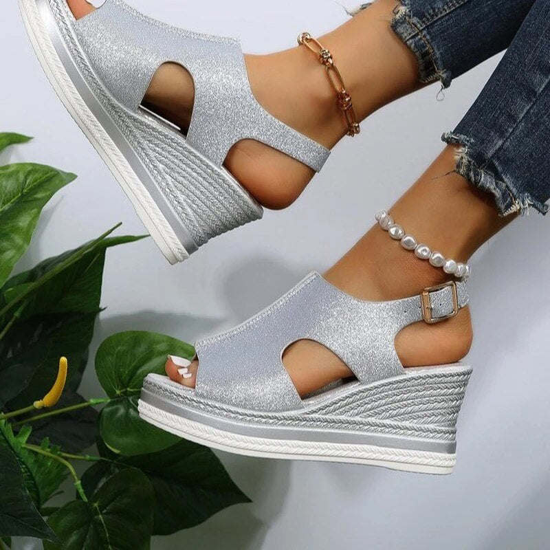 Margit – ontspannen metallic hak sandaal