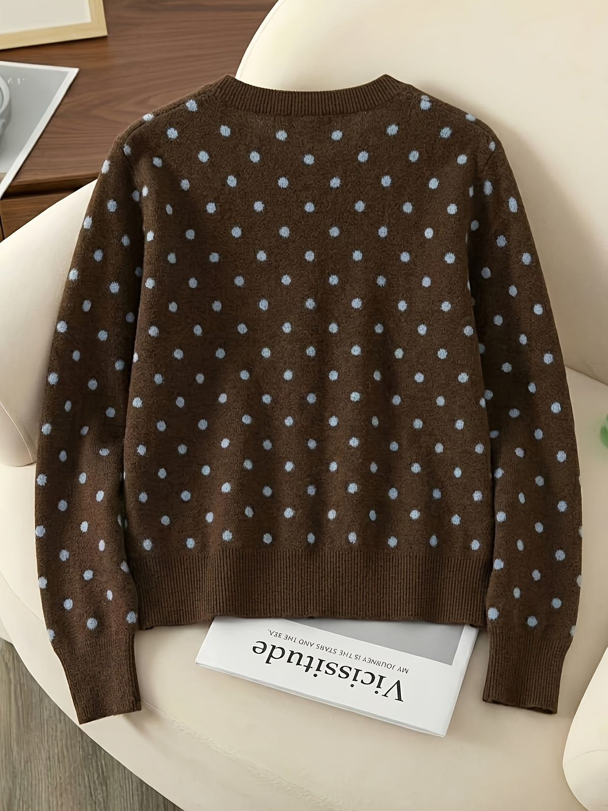 Gesine | Gebreid vest met polkadots en ronde halslijn