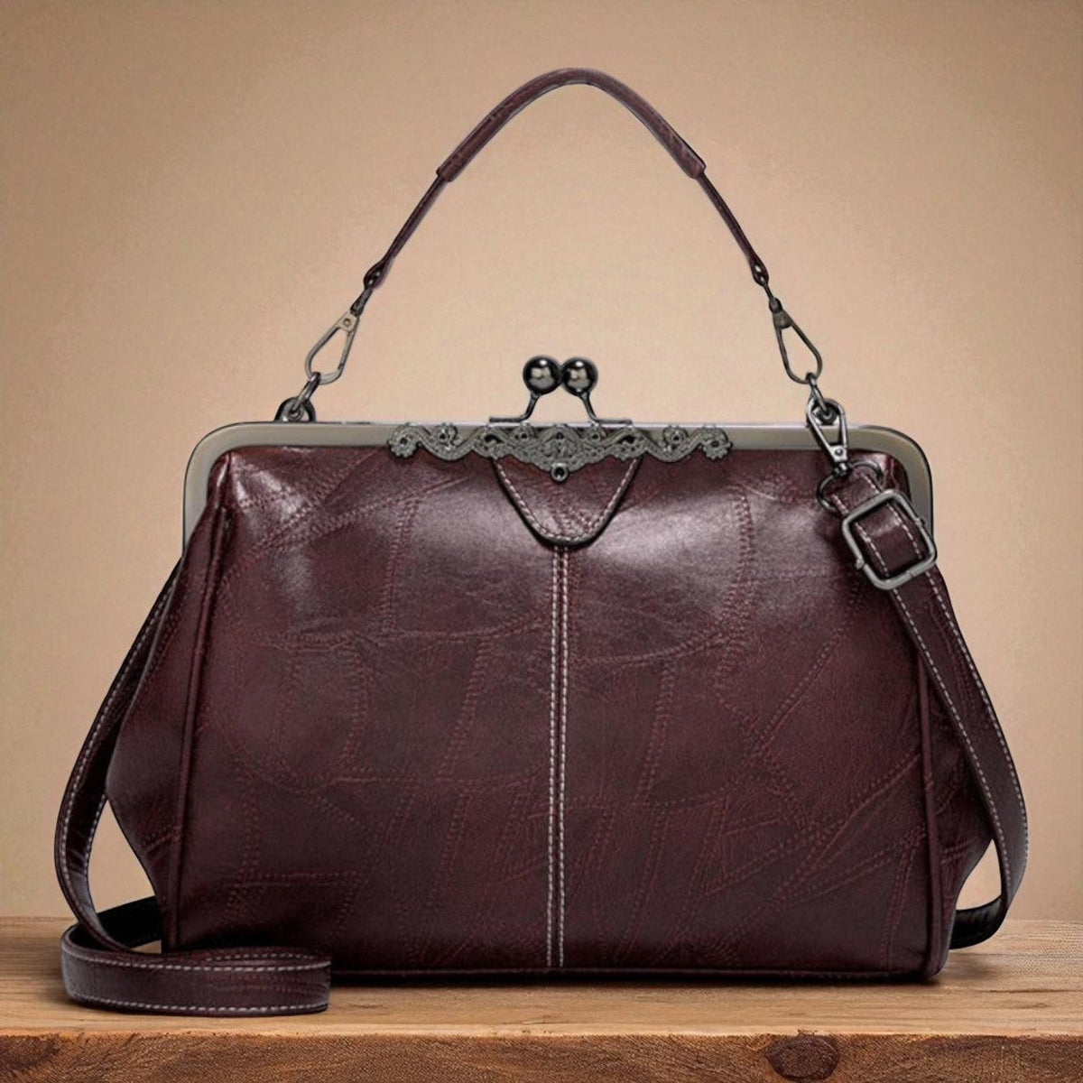 EMILIA | VINTAGE TAS