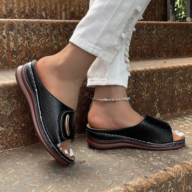 Judit – klassieke urban orthopedische sandaal