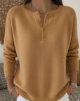 Helena | Trui en Brei met Henley Knopen