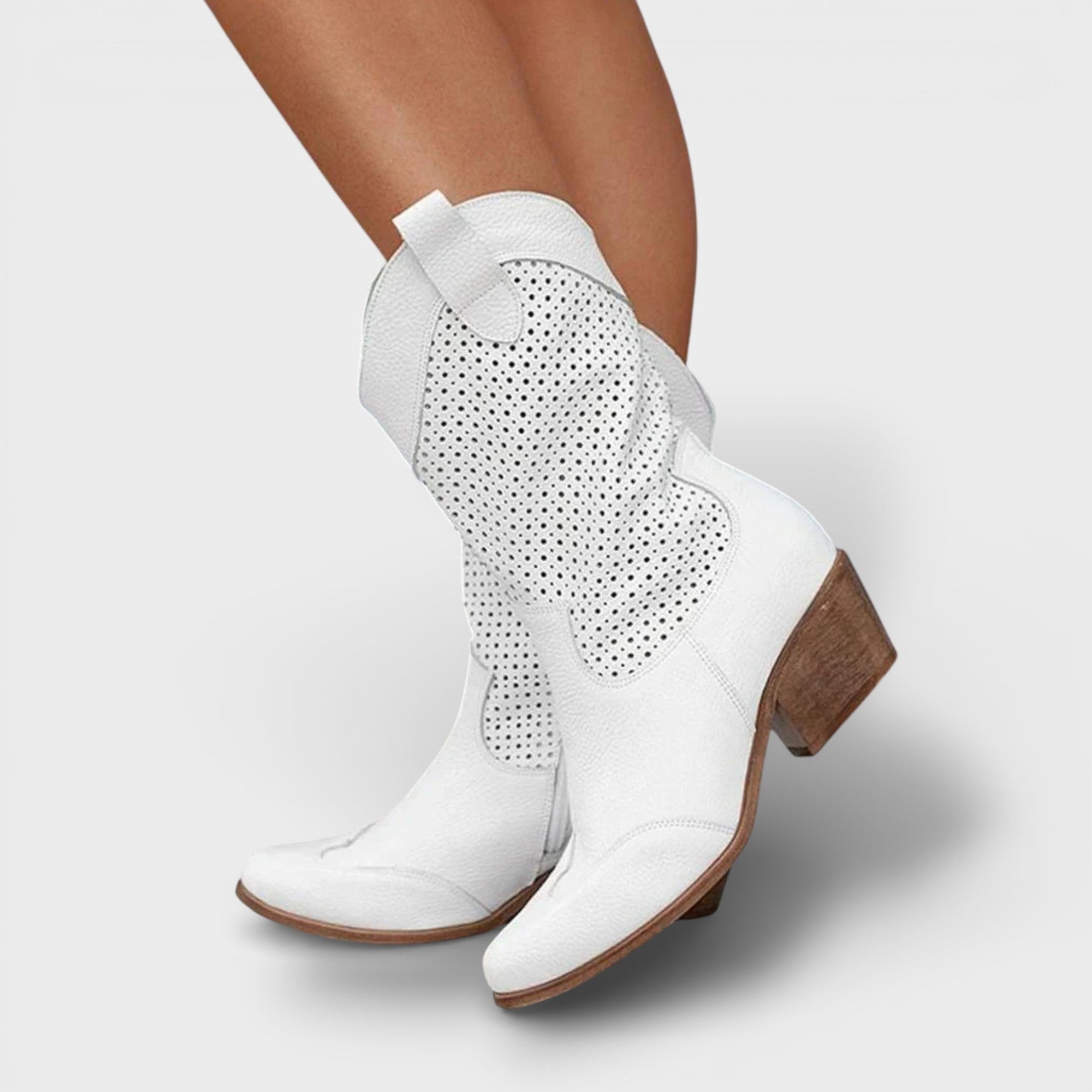 Nala | Cowboylaarzen met Geperforeerd Patroon en Blokhak