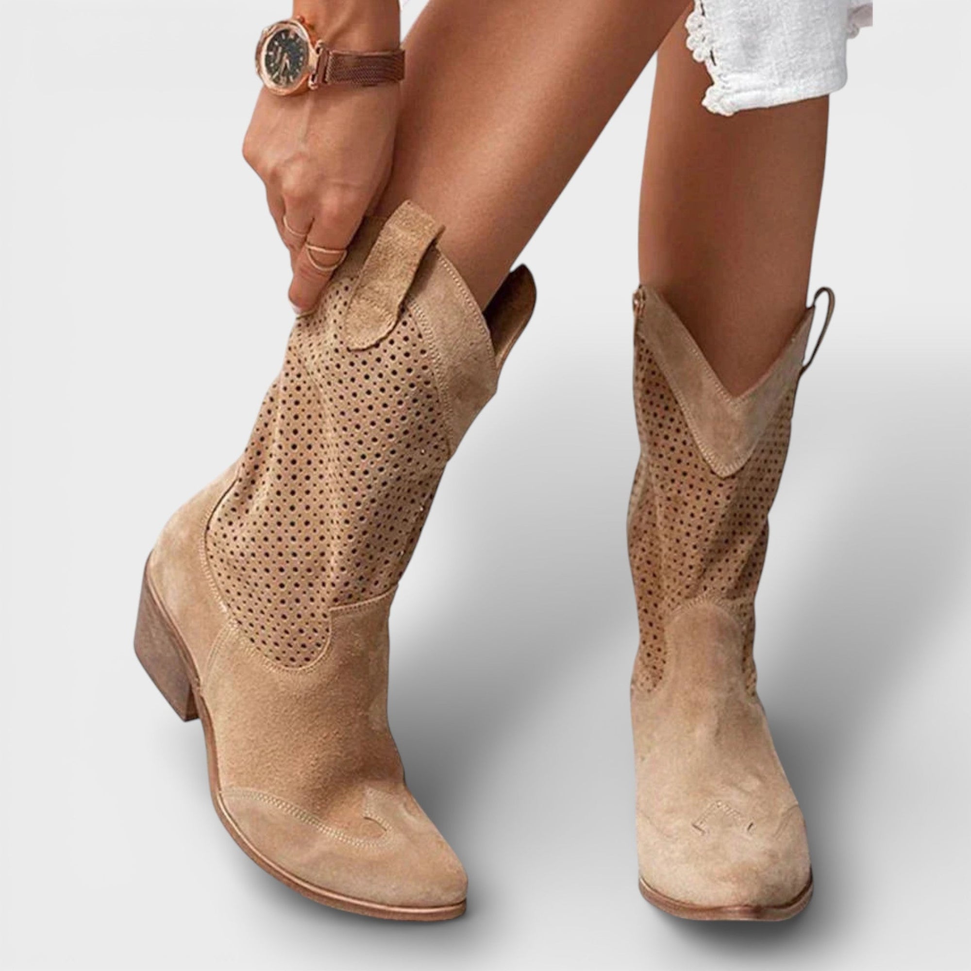 Nala | Cowboylaarzen met Geperforeerd Patroon en Blokhak