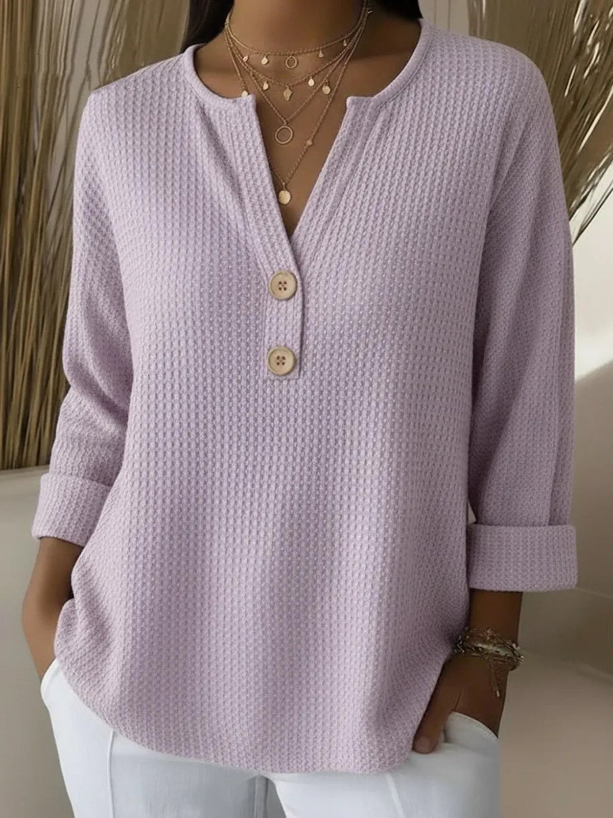 Lucía | T-shirt Henley met Gecoate Textuur en Knopen