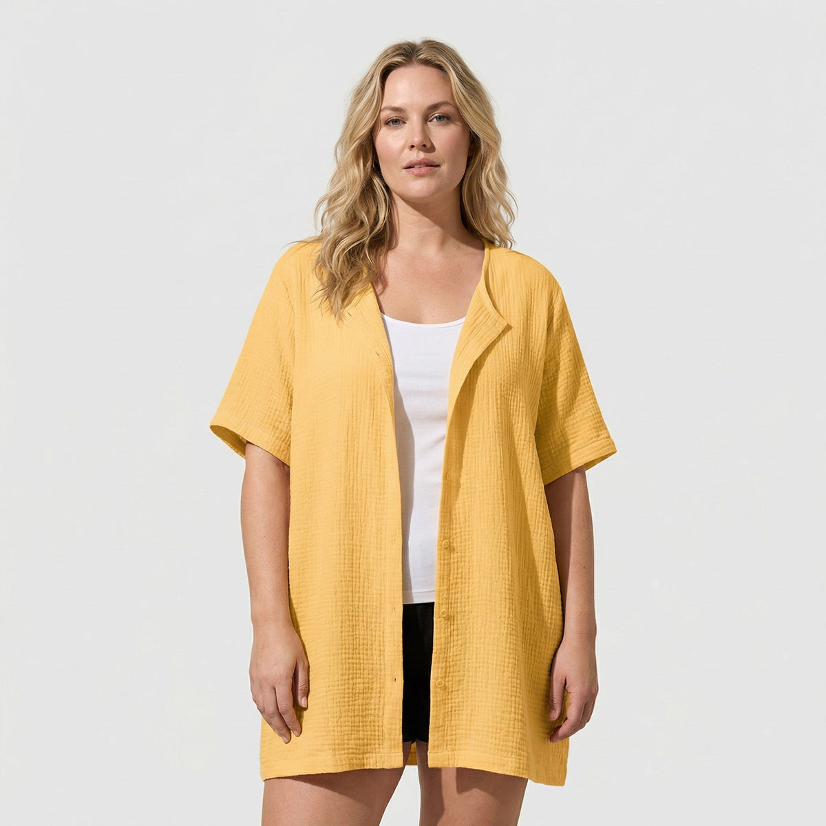 Lucie | Blouse met speelse halslijn