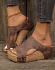 Szilvia – studsandalen met hak