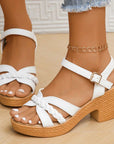 Bewerken – modieuze gevlochten bandjes sandalen met blokhak