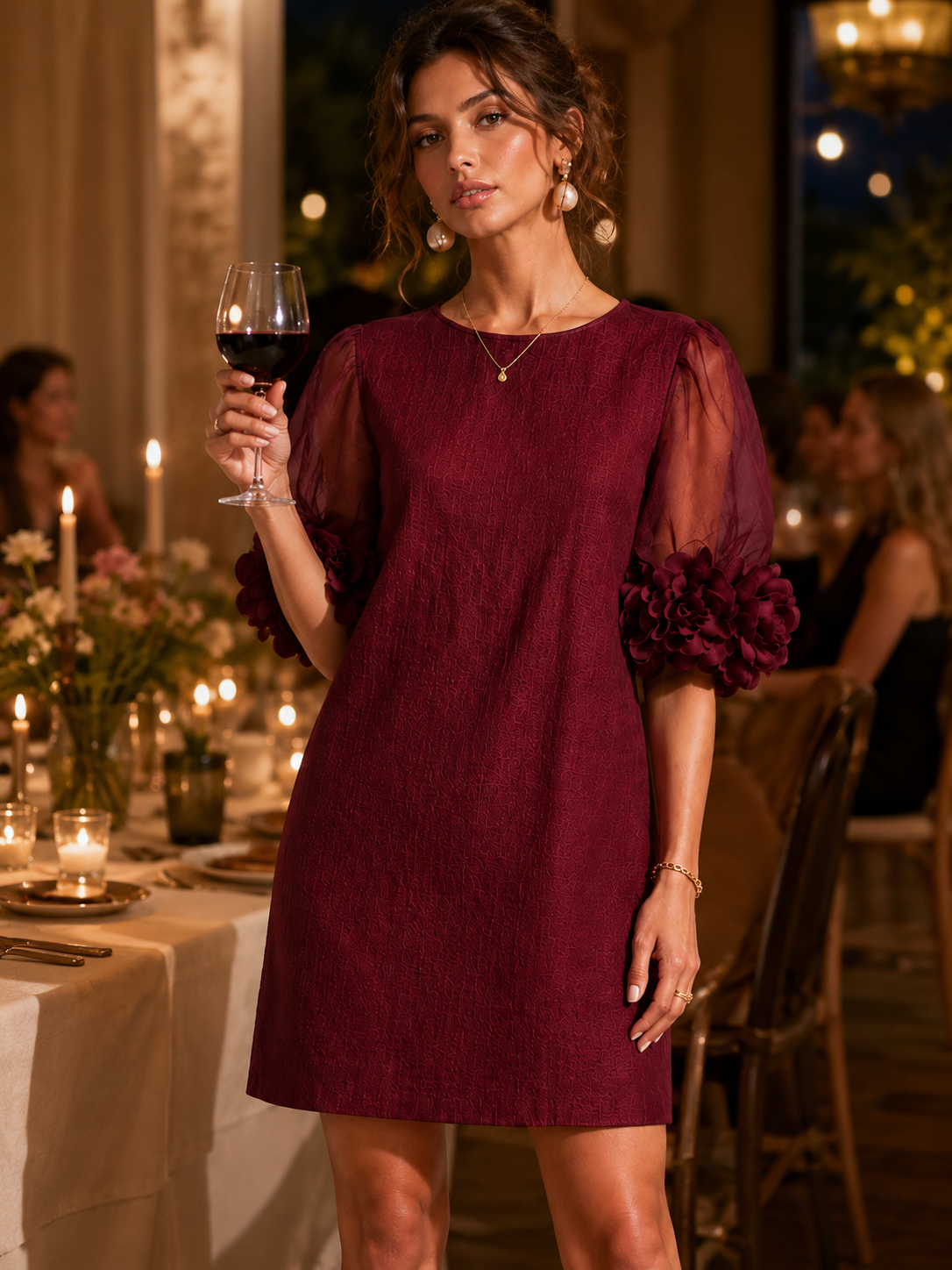 Bordeaux Organza Mini-jurk met Pofmouwen en Opvallende Bloemmotieven
