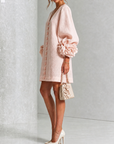 Roze V-hals Bloemen Knopjes Mini Jurk Met Opvallende Bloem Cuffs