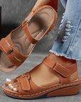 Annelie | Sandalen met Sleehak en Open Neus