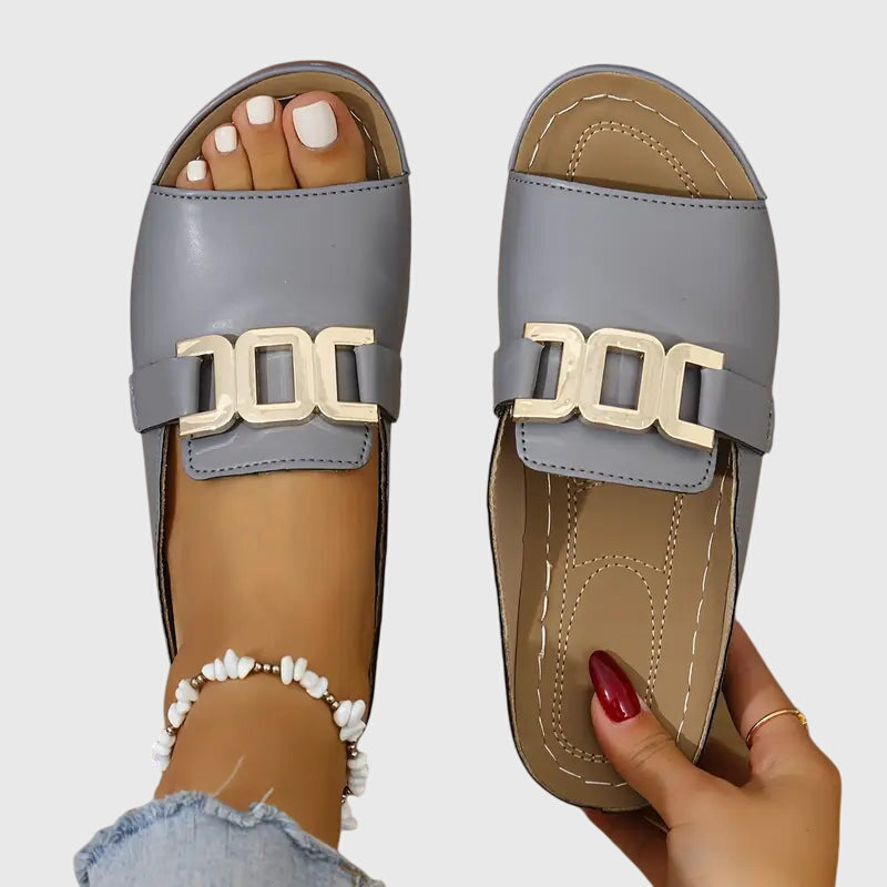 Katalin – comfortabele gespsandalen met een klassieke uitstraling