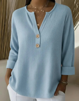 Lucía | T-shirt Henley met Gecoate Textuur en Knopen