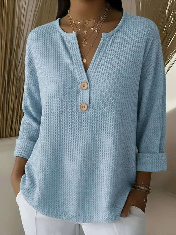 Lucía | T-shirt Henley met Gecoate Textuur en Knopen