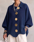 Victoire | Oversized cardigan met grote gouden knopen