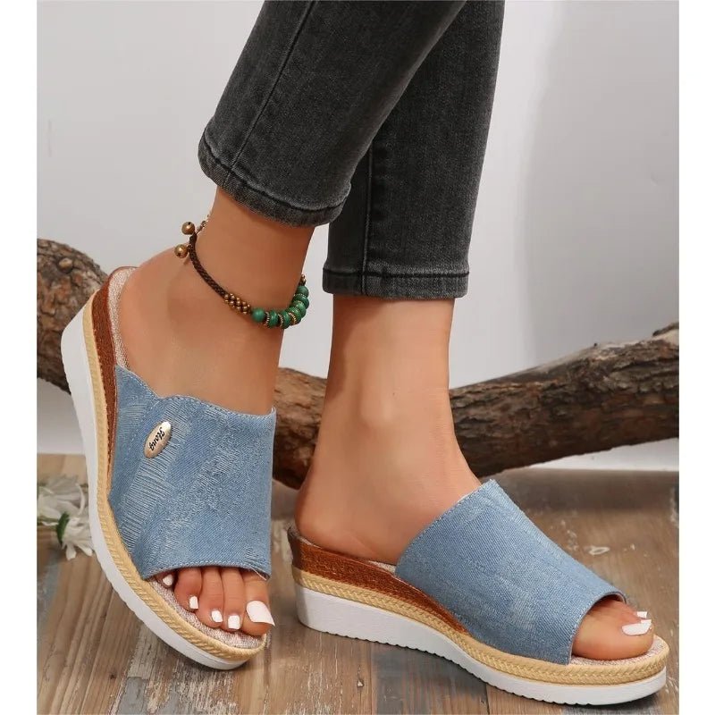 Tímea – luchtige, denim-geïnspireerde ergonomische sandaal
