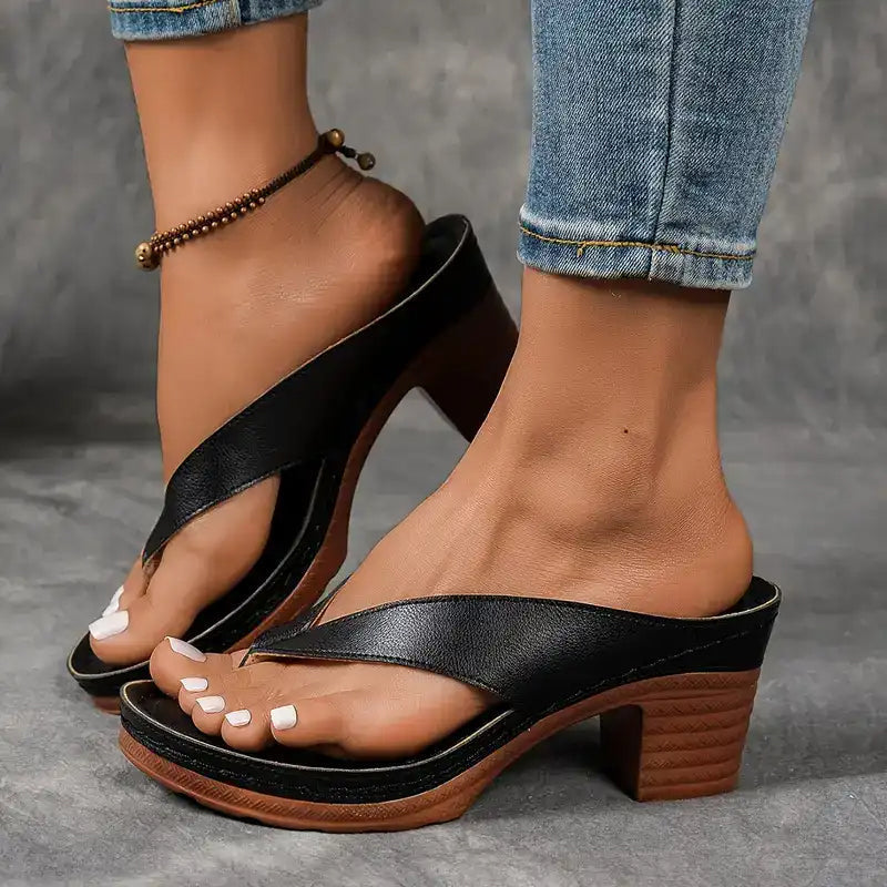 Zsófia – elegante relaxte sandaal met een lichte hak